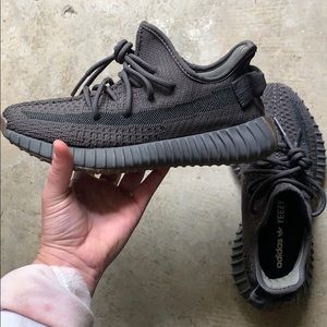 AUTHENTIC Yeezy Boost 350 V2